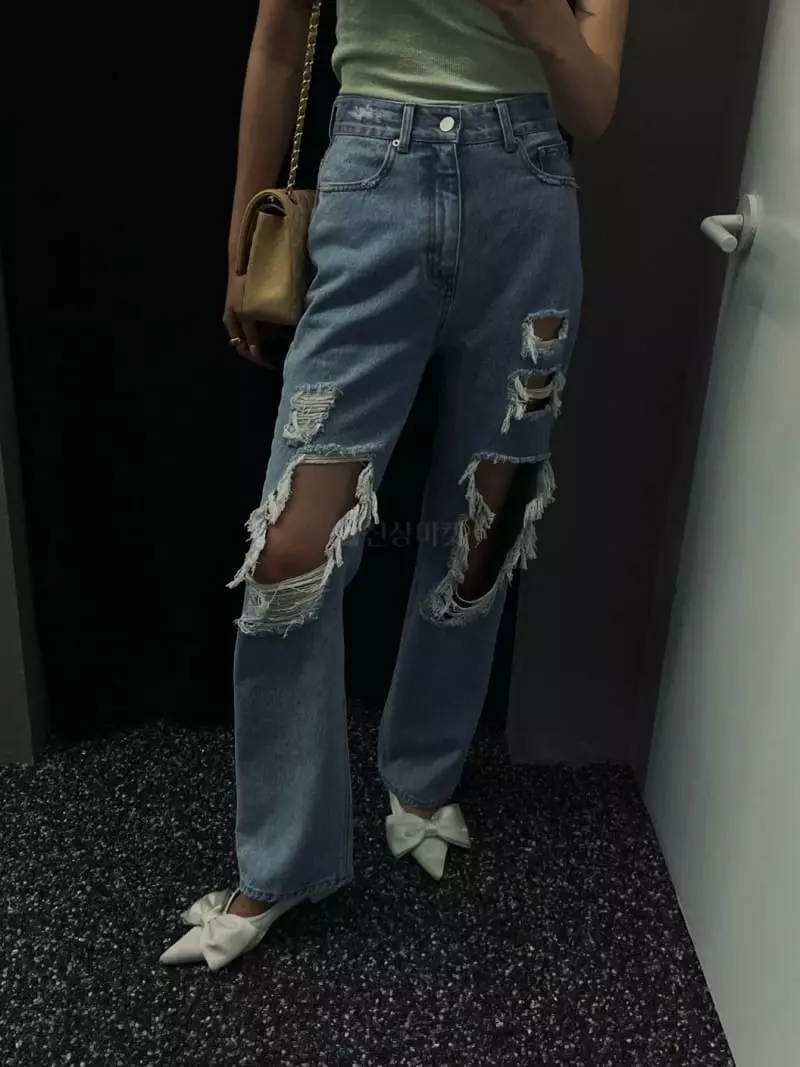 Gentlewoman - Korean Women Fashion - #vintageinspired - Demage Jeans