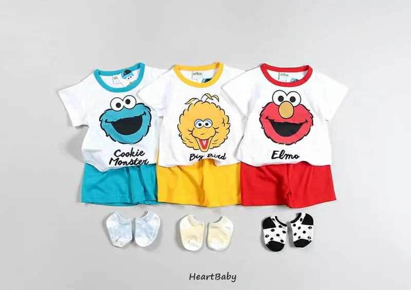 Heart Baby - Korean Children Fashion - #kidsstore - Sesame Short Sleeves Top Bottom Set - 2