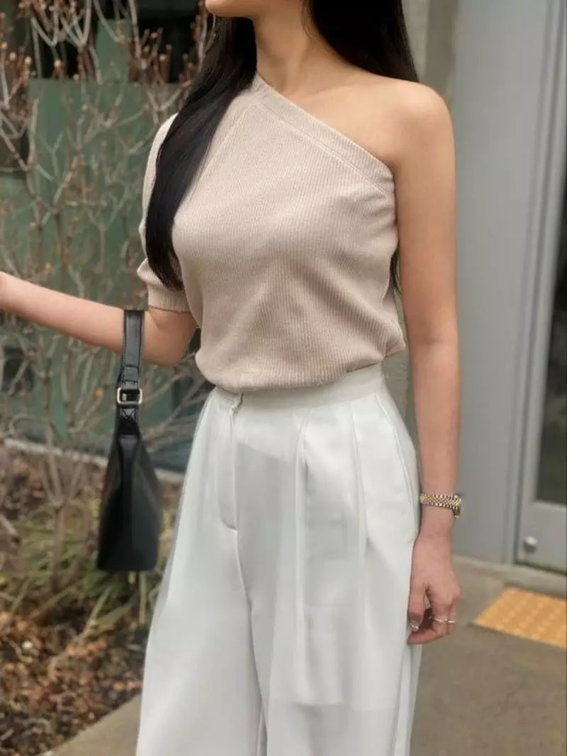Howl - Korean Women Fashion - #thatsdarling - One Shoulder Tee - 2
