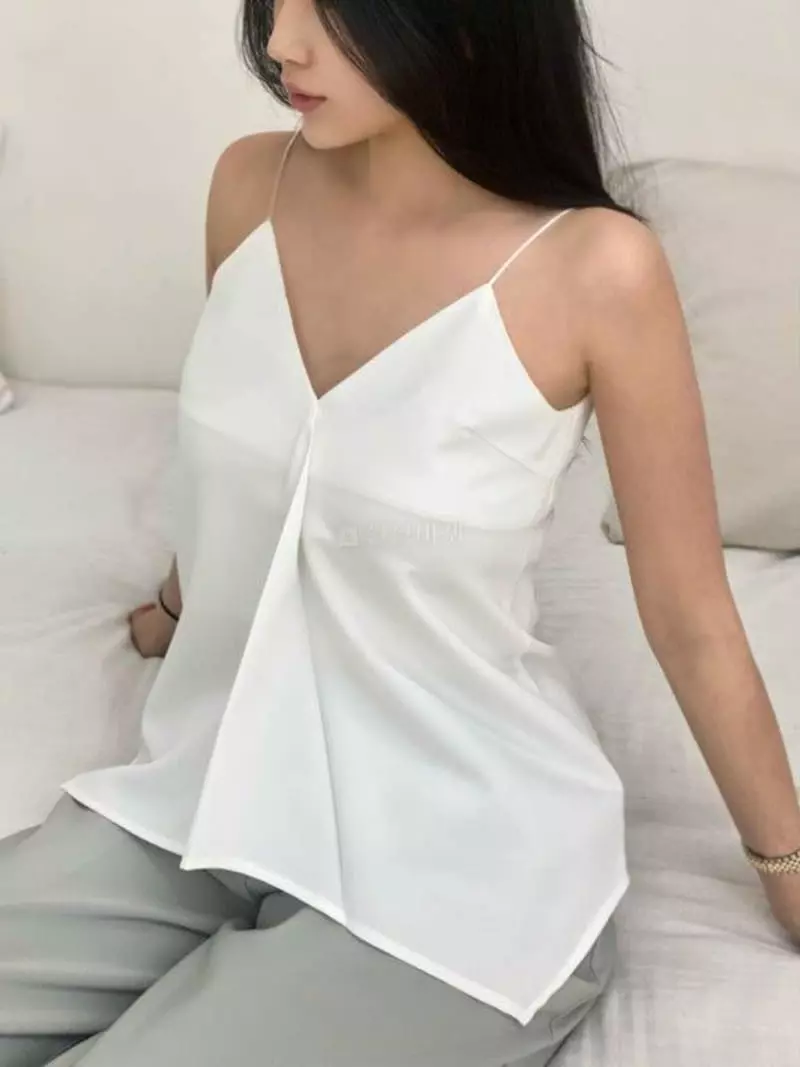 Howl - Korean Women Fashion - #womensfashion - Bene Sasun Sleeveless - 2