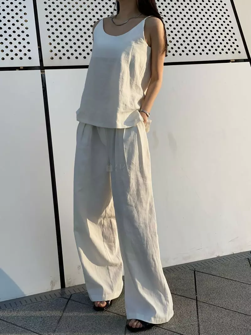 Howl - Korean Women Fashion - #womensfashion - Round Sleeveless - 2