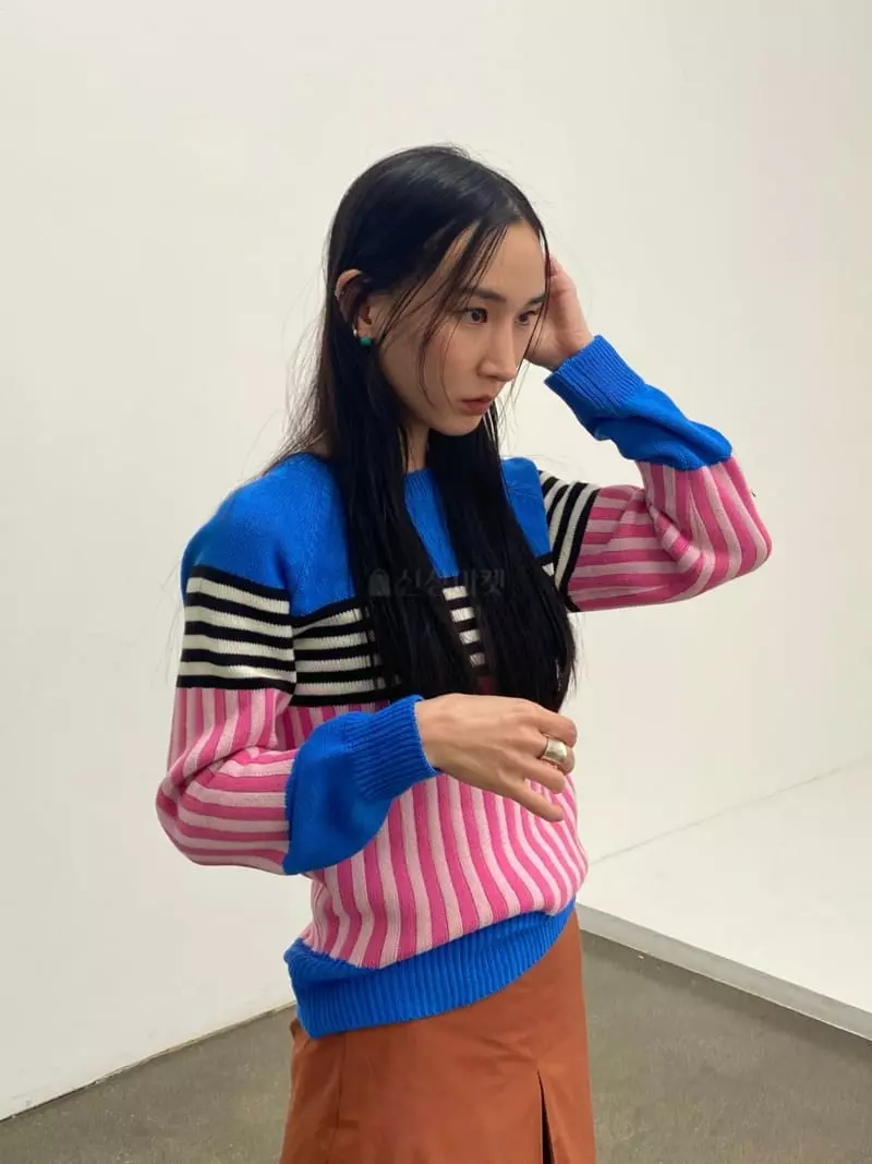 Inni - Korean Women Fashion - #momslook - Piano Stripes Knit - 3