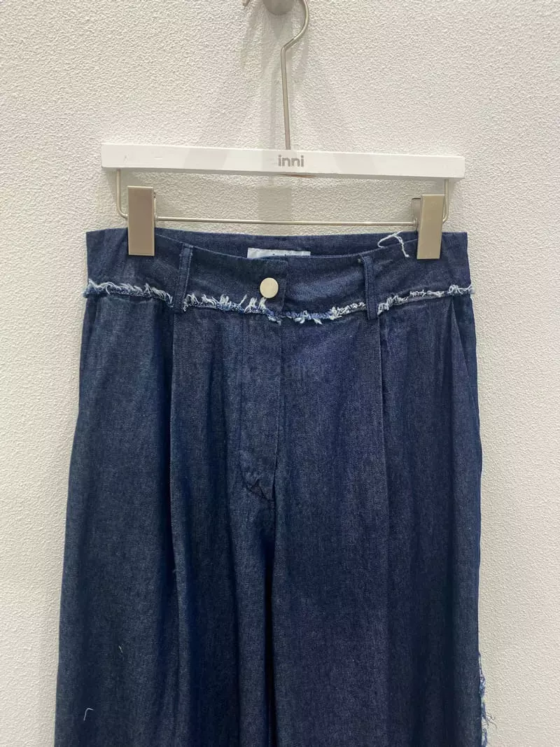 Inni - Korean Women Fashion - #momslook - Fringi Jeans - 2
