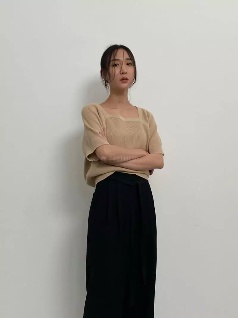 Inni - Korean Women Fashion - #momslook - Square Neck Knit - 3