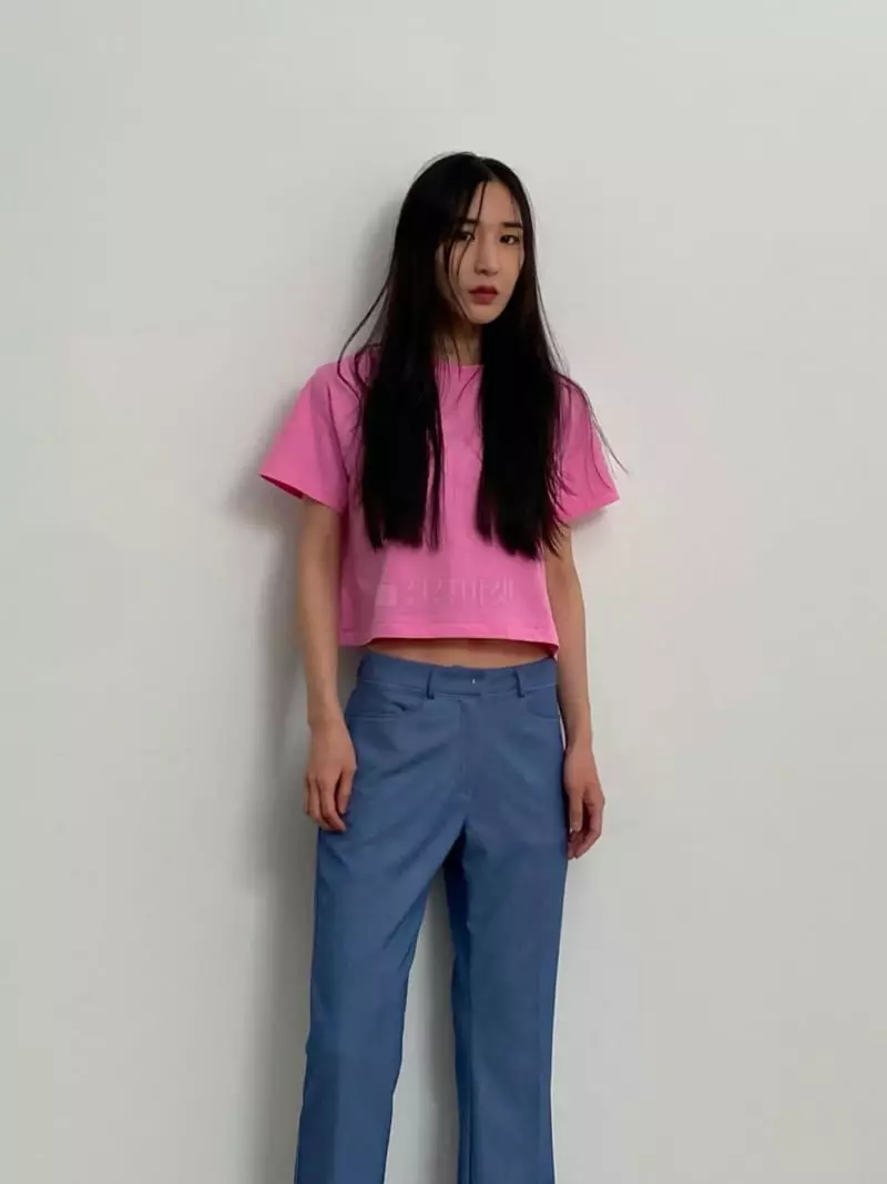 Inni - Korean Women Fashion - #momslook - Short Sleeves Crop Tee - 2