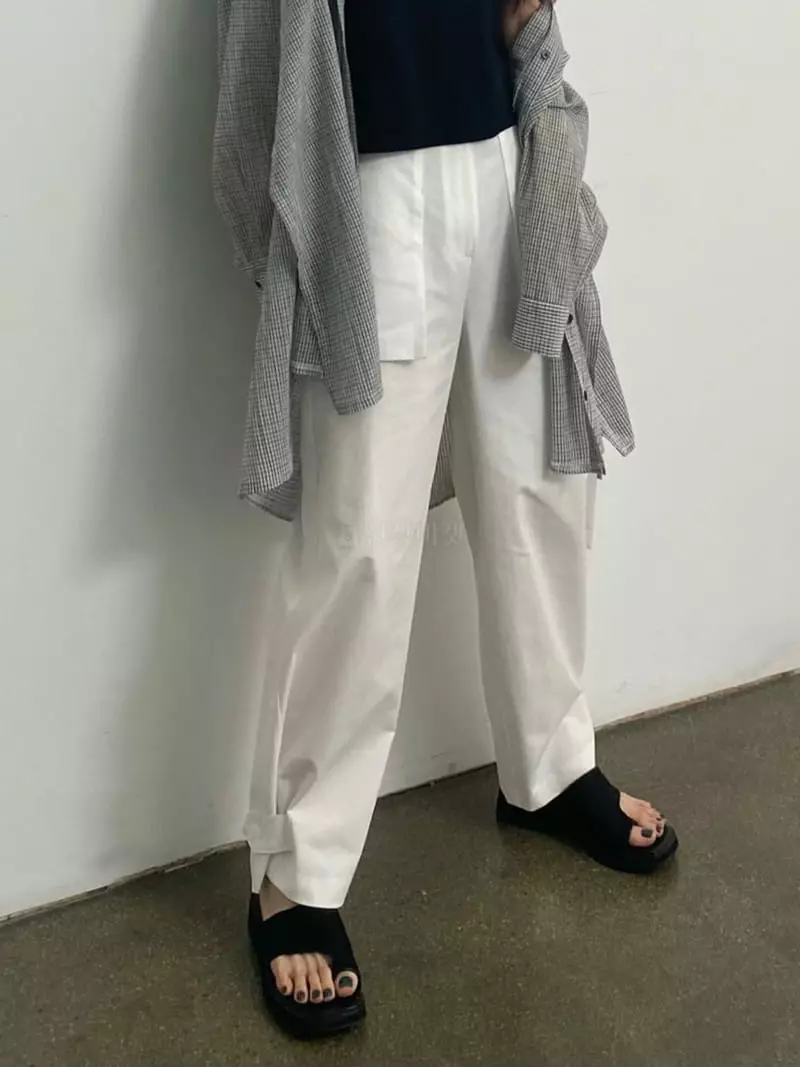 Inni - Korean Women Fashion - #momslook - Bell Bijou Pants - 2