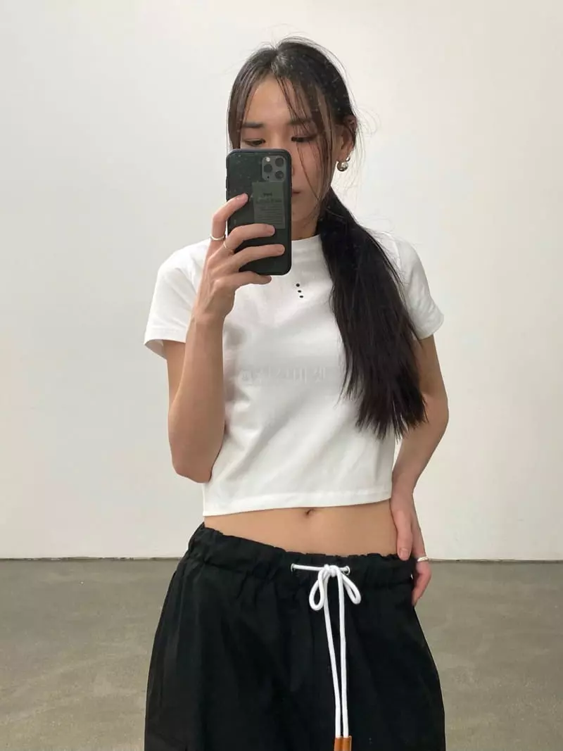 Inni - Korean Women Fashion - #momslook - Button Paitn Tee
