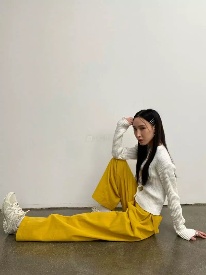 Inni - Korean Women Fashion - #restrostyle - Knit Rib V Cardigan