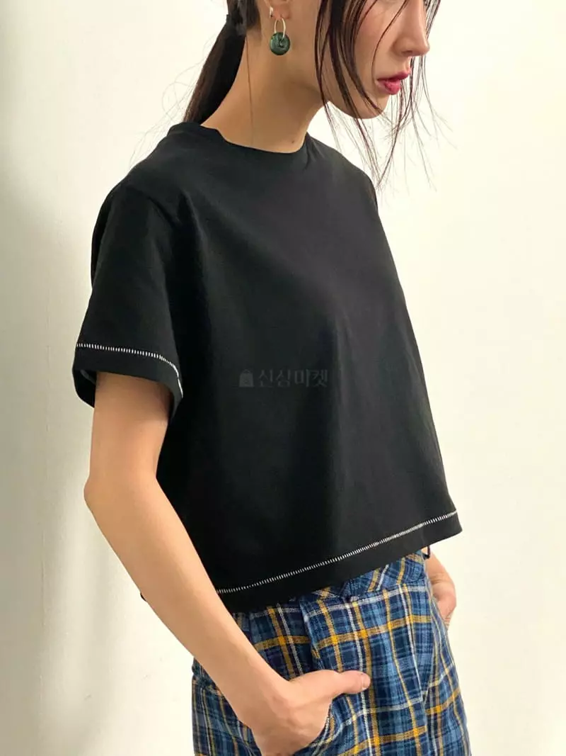 Inni - Korean Women Fashion - #womensfashion - Short Sleeves Crop Tee - 3