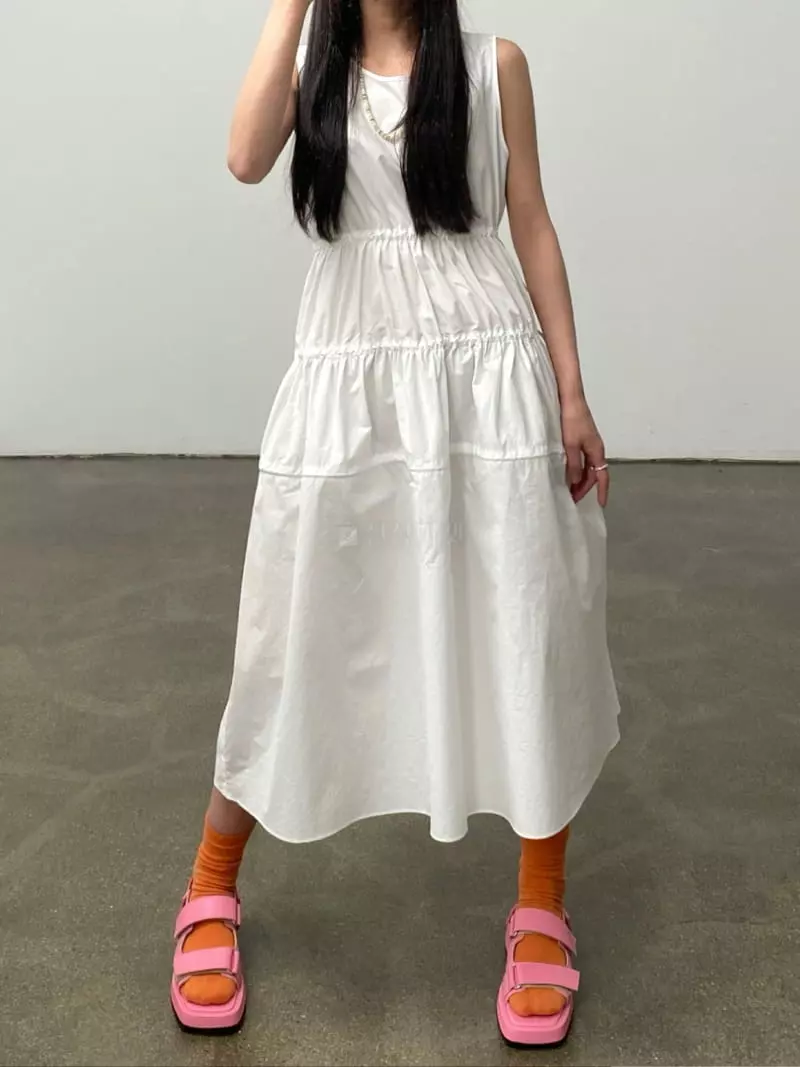 Inni - Korean Women Fashion - #womensfashion - Vlum String Sleeveless One-piece - 2