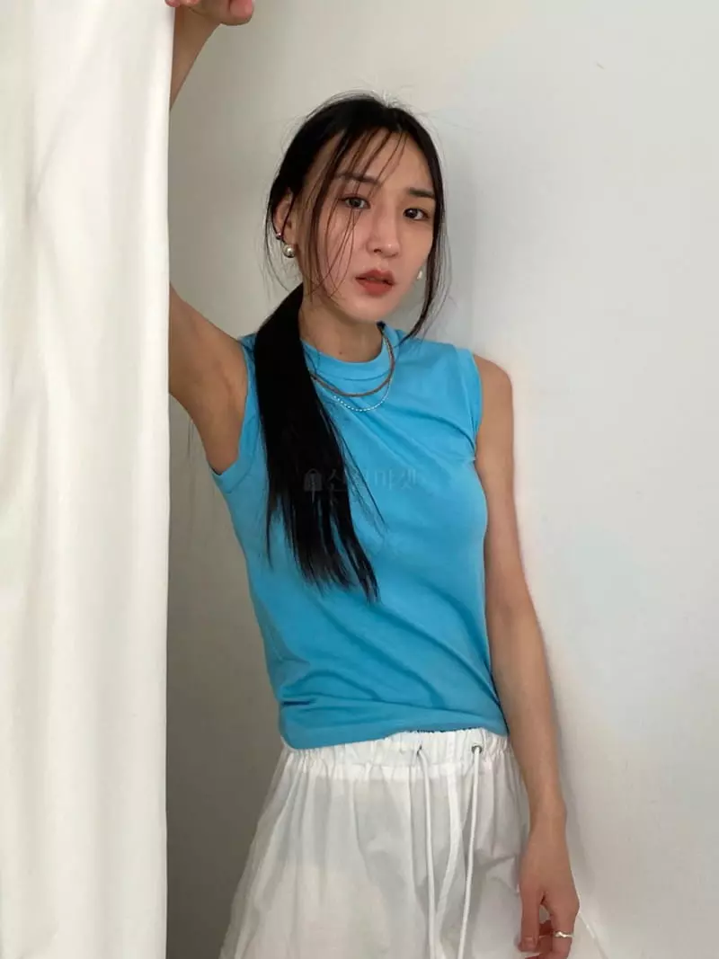 Inni - Korean Women Fashion - #womensfashion - Basic Sleeveless