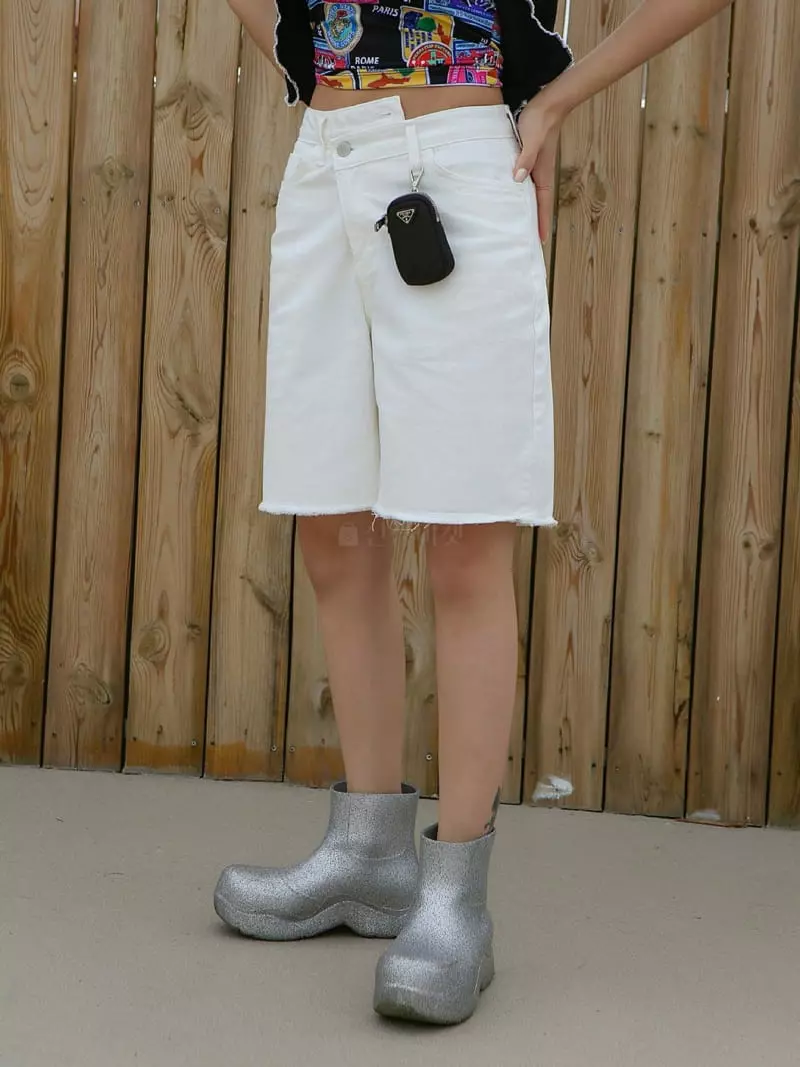 Inssense - Korean Women Fashion - #momslook - Cross White Denim Shorts - 7