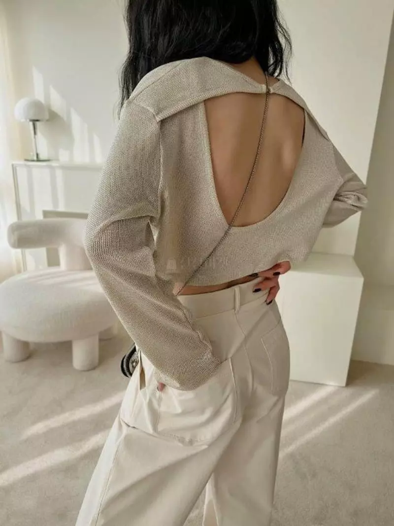 Inssense - Korean Women Fashion - #momslook - Back Hole Detail Trinkle Crop Knit