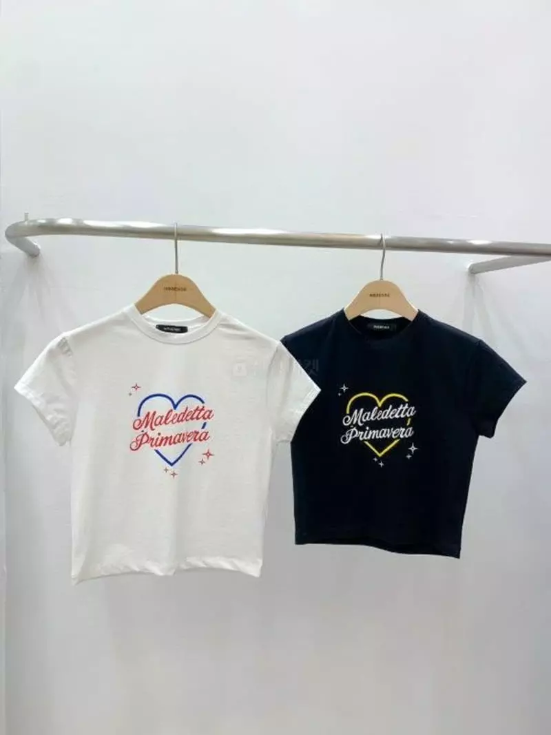 Inssense - Korean Women Fashion - #restrostyle - Heart Lettering Crop Tee - 4