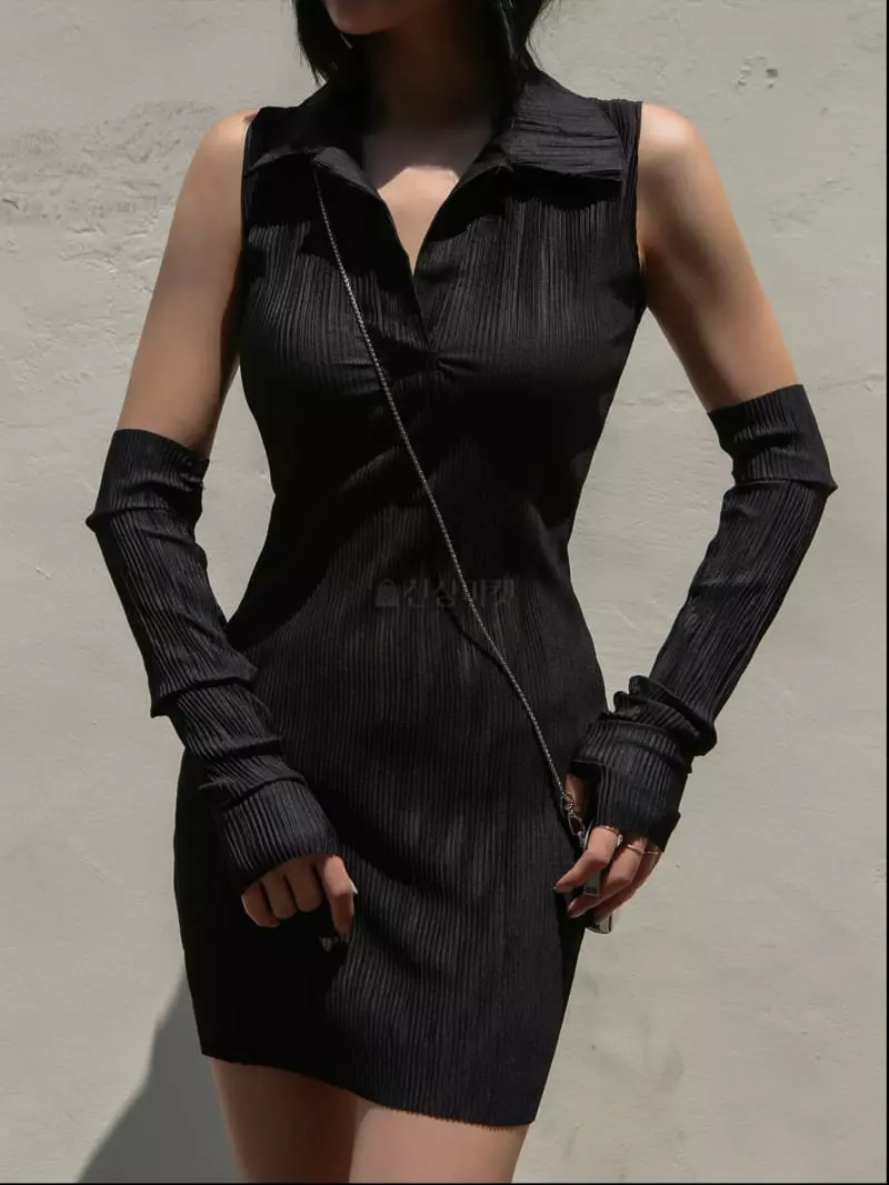 Inssense - Korean Women Fashion - #shopsmall - Pleats V Collar Mini One-piece - 4