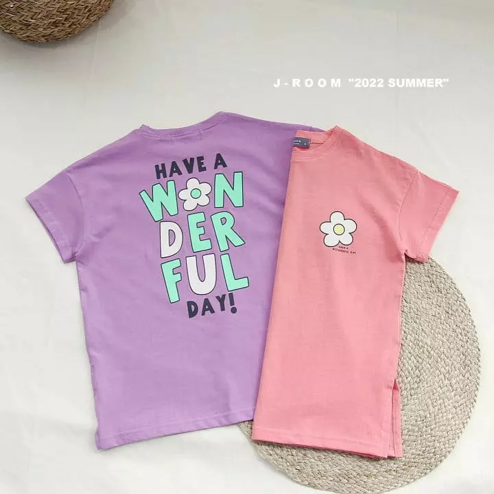 J-Room - Korean Children Fashion - #kidsstore - Flower Lettering Long Tee