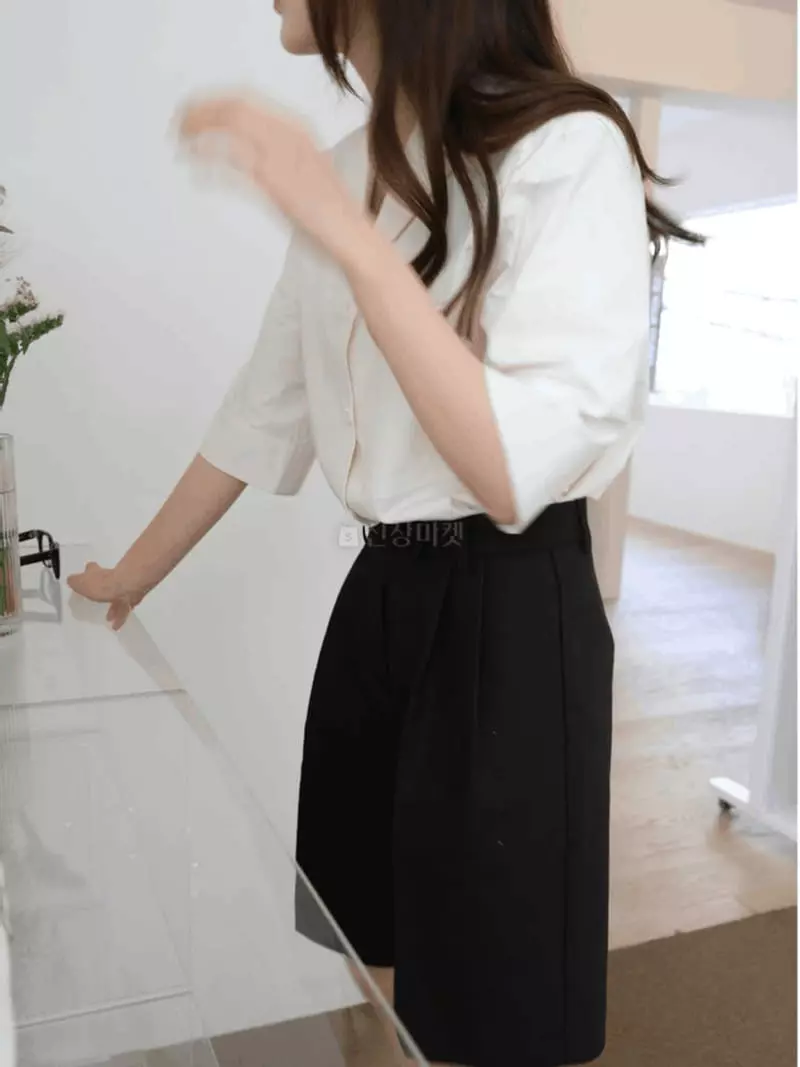 Jinsim - Korean Women Fashion - #momslook - Smooth Shorts