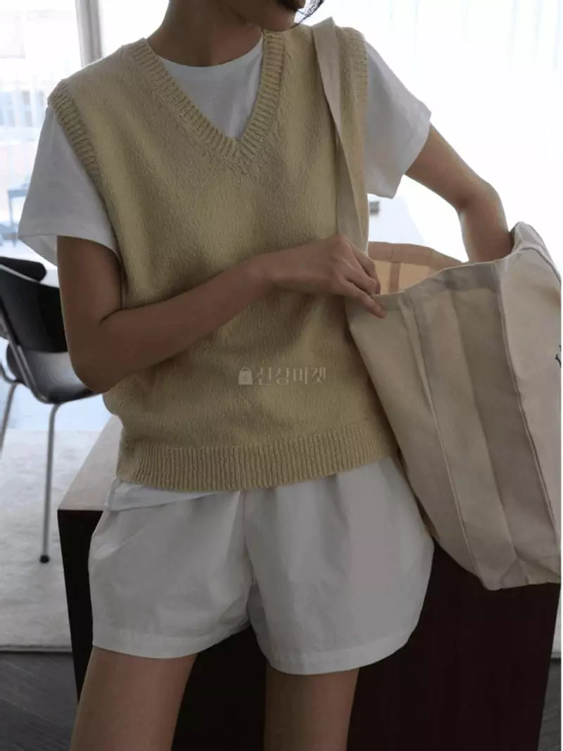 Jinsim - Korean Women Fashion - #pursuepretty - Flu Knit Vest - 3