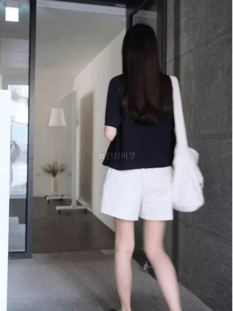 Jinsim - Korean Women Fashion - #vintageinspired - Short Sleeves Cardigan - 4