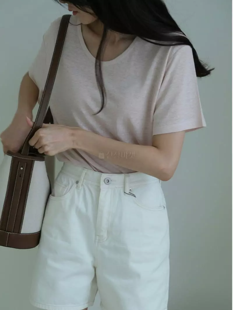 Jinsim - Korean Women Fashion - #womensfashion - U Neck Tee - 8