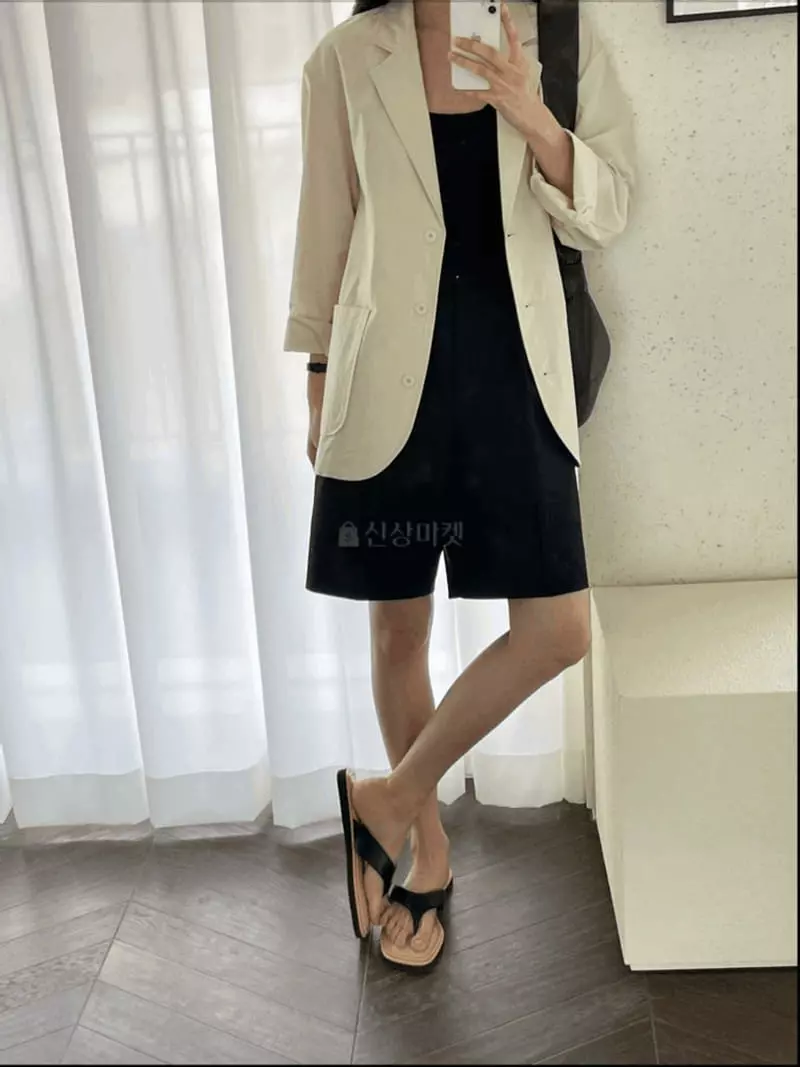 Jinsim - Korean Women Fashion - #momslook - Smooth Shorts - 4