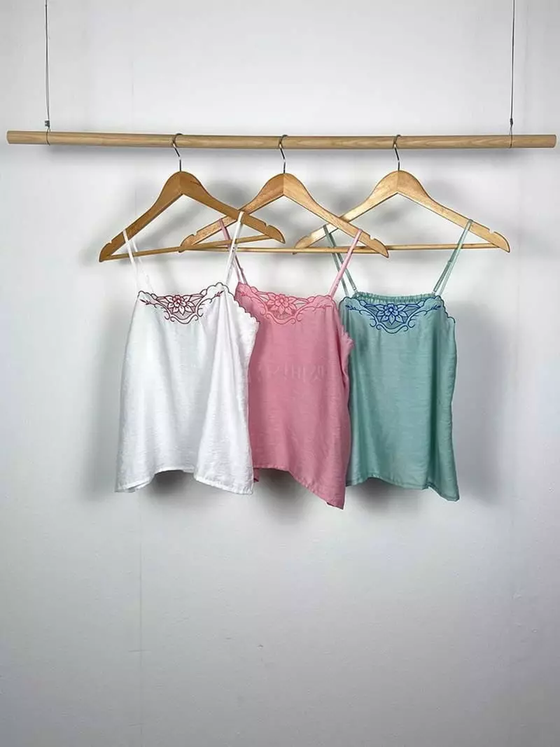 Jkichi - Korean Women Fashion - #momslook - Embroidery Sleeveless - 4