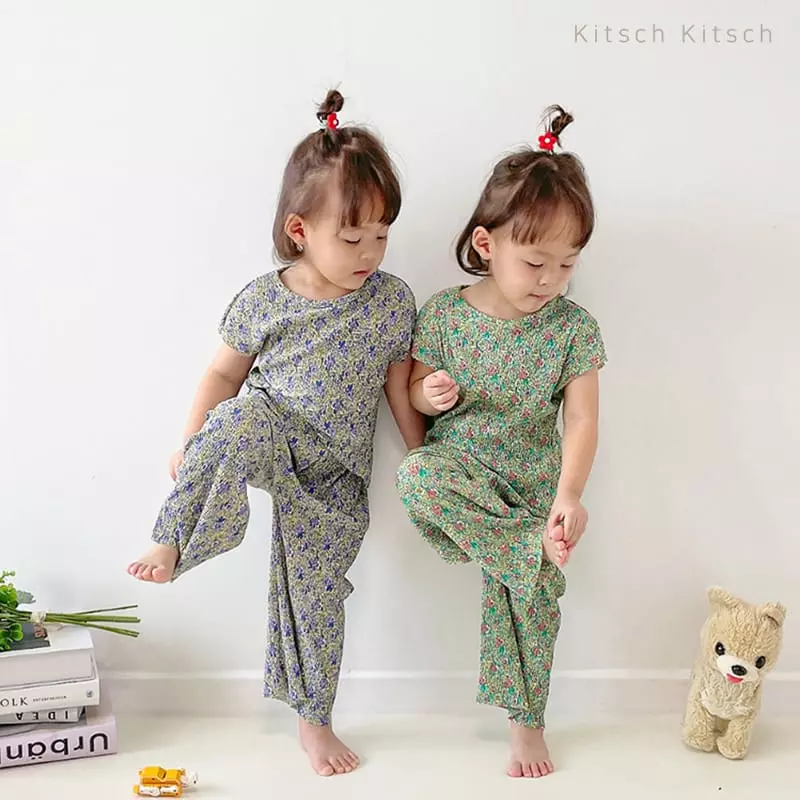 Kitsch Kitsch - Korean Children Fashion - #kidzfashiontrend - Retro Pleats Top Bottom Set - 10