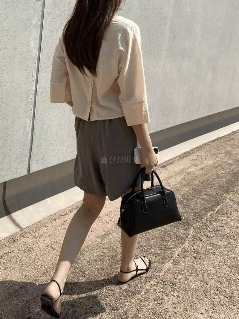 Knock - Korean Women Fashion - #momslook - Lindi Blouse - 2