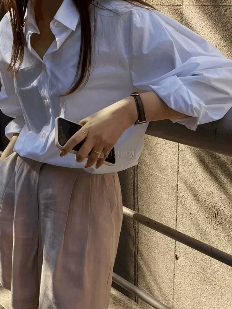 Knock - Korean Women Fashion - #momslook - Shoulder Wrinkle Shirt - 2