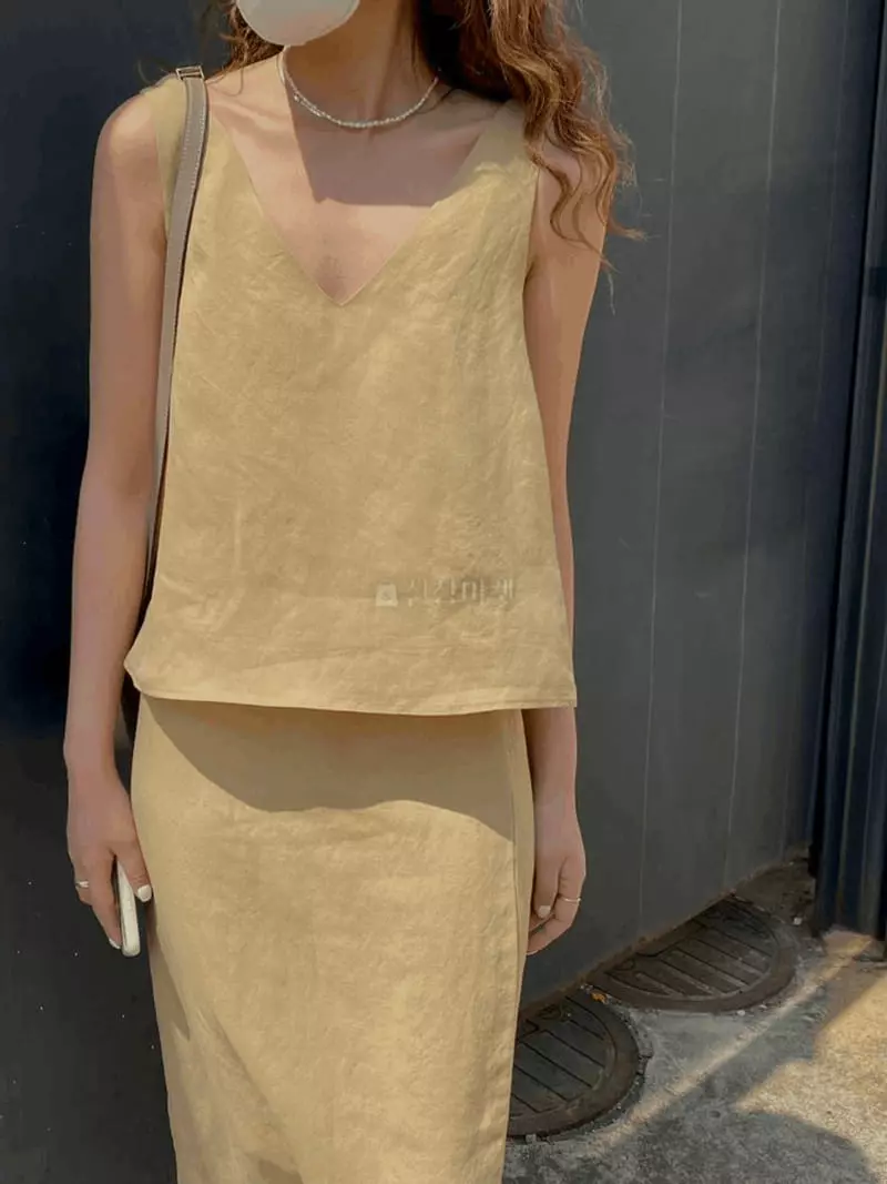 Knock - Korean Women Fashion - #shopsmall - Pigment Sleeveless Blouse - 3
