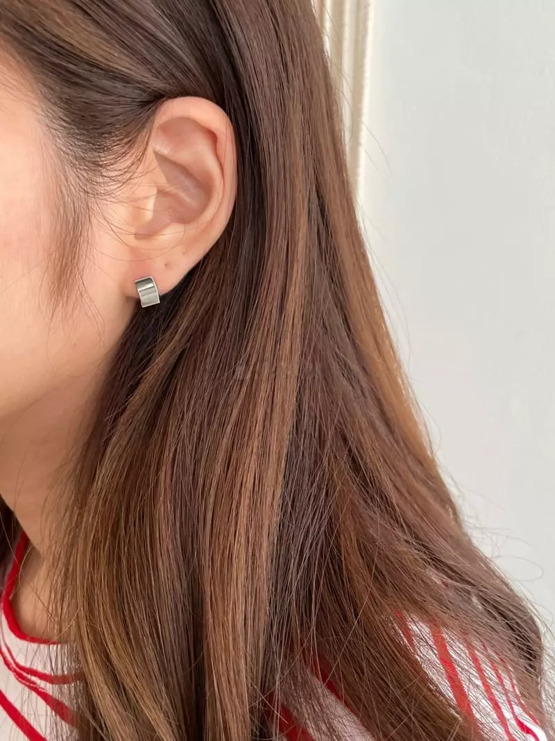 Lapin - Korean Women Fashion - #momslook - Square One Touch Earring - 3