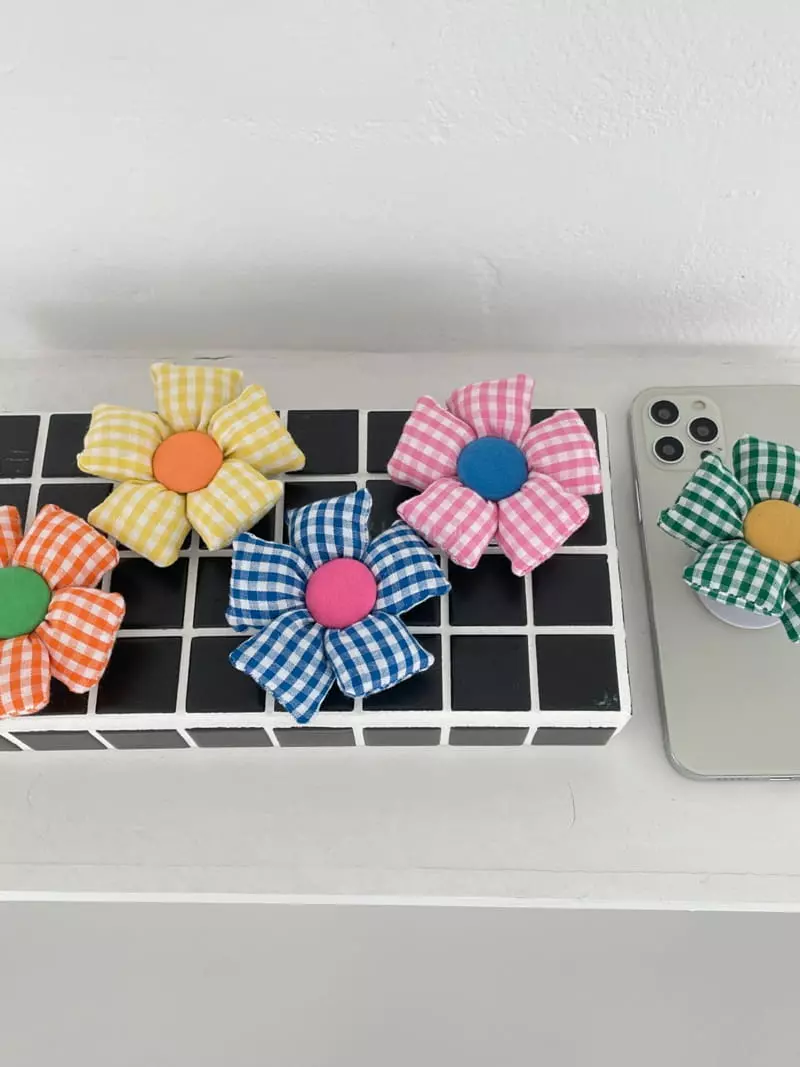 Lapin - Korean Women Fashion - #pursuepretty - Cushion Check Flower Griptok