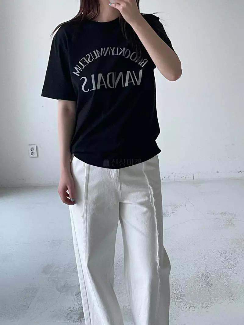 Le Ppl - Korean Women Fashion - #vintageinspired - Dals Tee - 2