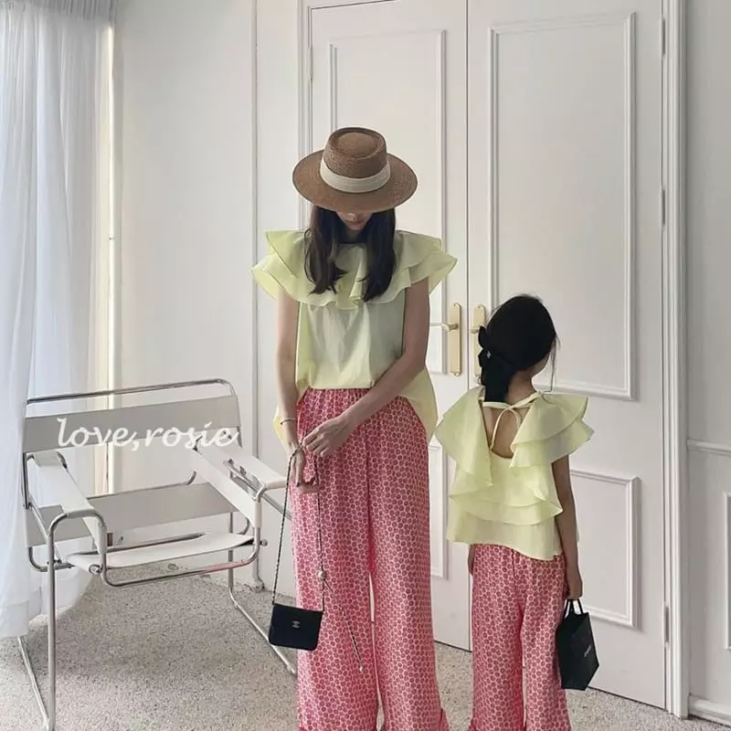Love Rosie - Korean Children Fashion - #childrensboutique - Emma Frill Blouse with Mom - 7