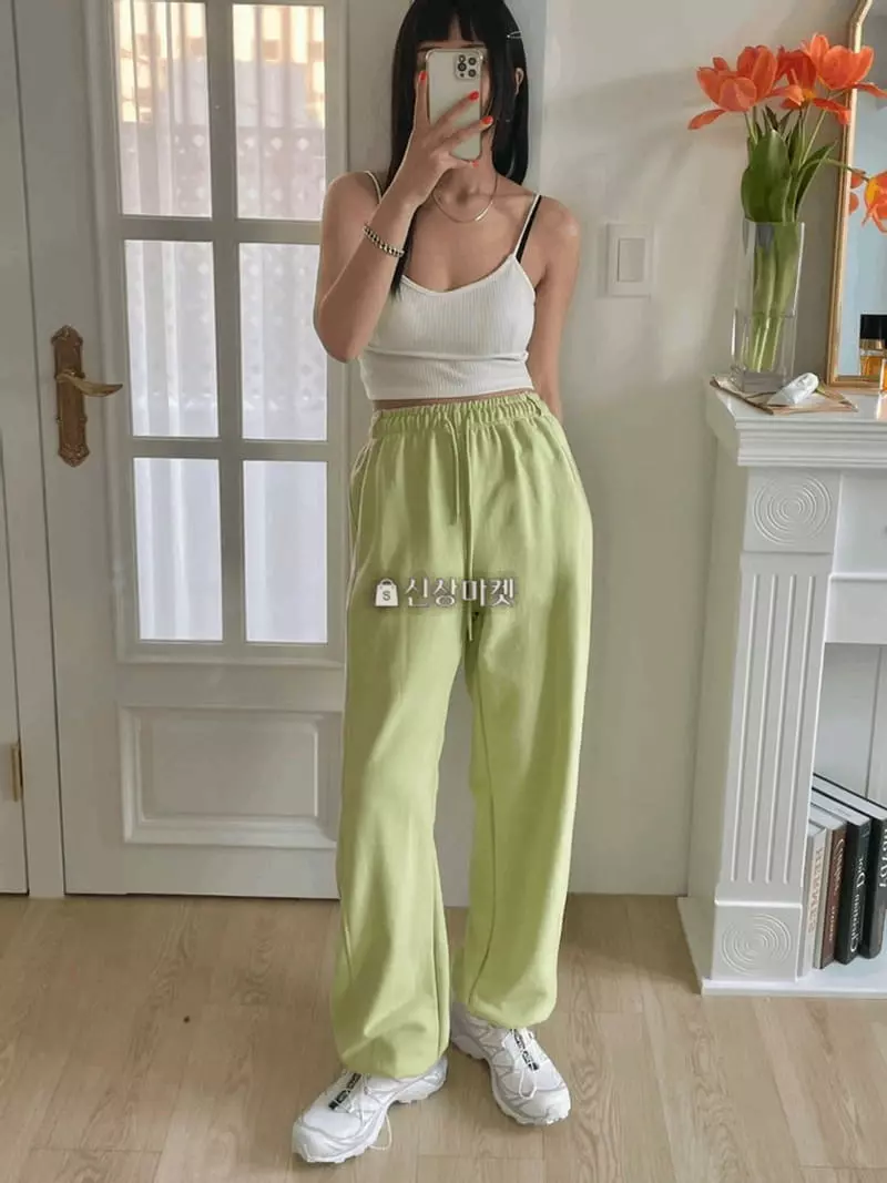 Lovemoment - Korean Women Fashion - #thelittlethings - Berry Jogger Pants - 4