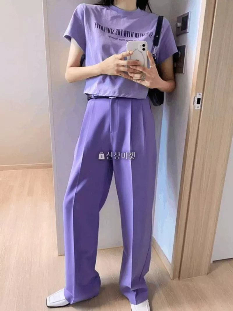Lovemoment - Korean Women Fashion - #momslook - More Crop Tee - 2