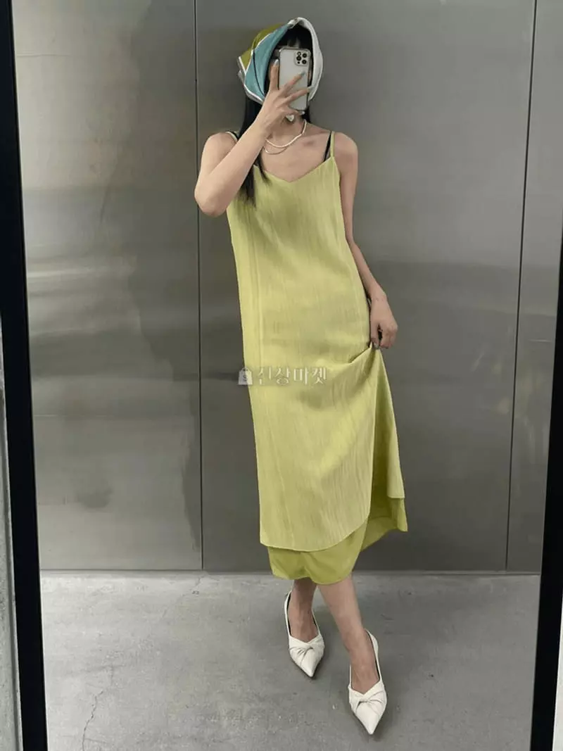 Lovemoment - Korean Women Fashion - #momslook - Wave Sleeveless One-piece
