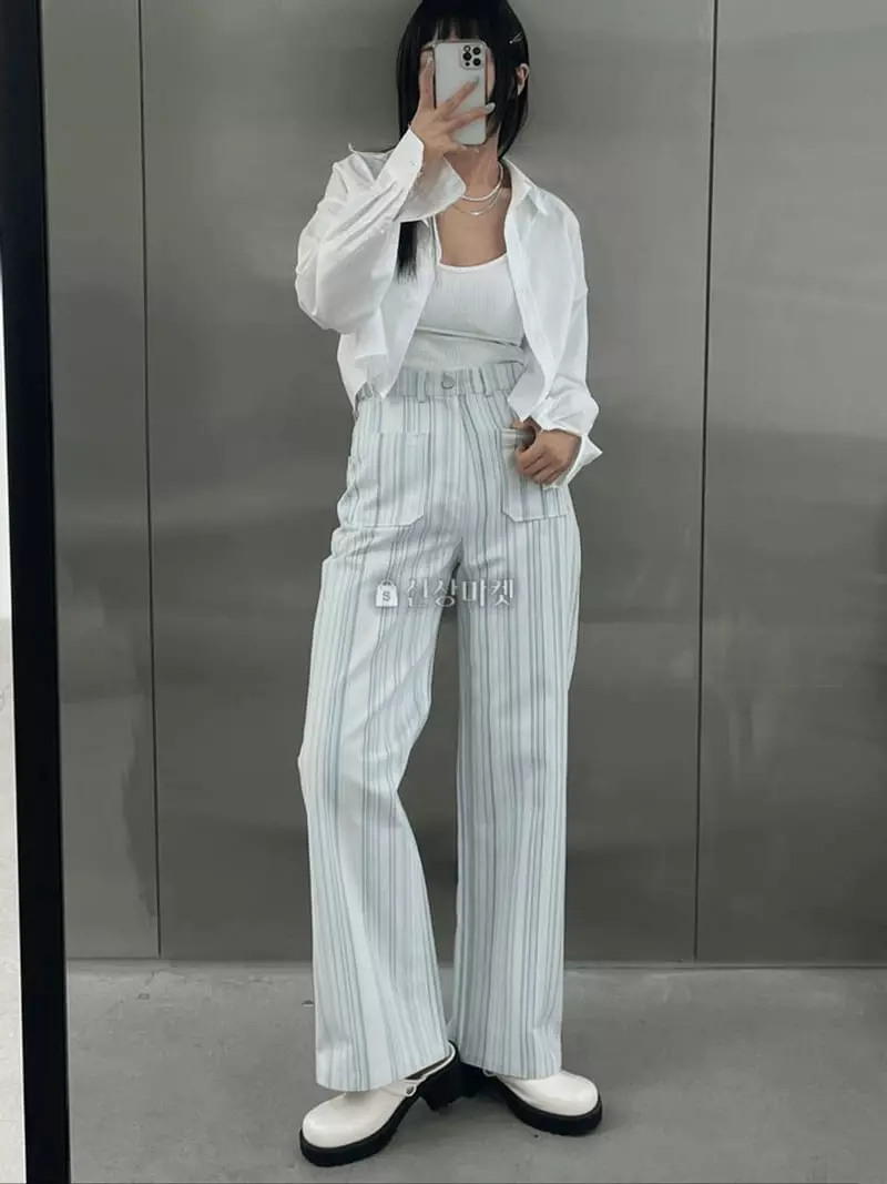 Lovemoment - Korean Women Fashion - #pursuepretty - Stripes Pocket Jeans - 4