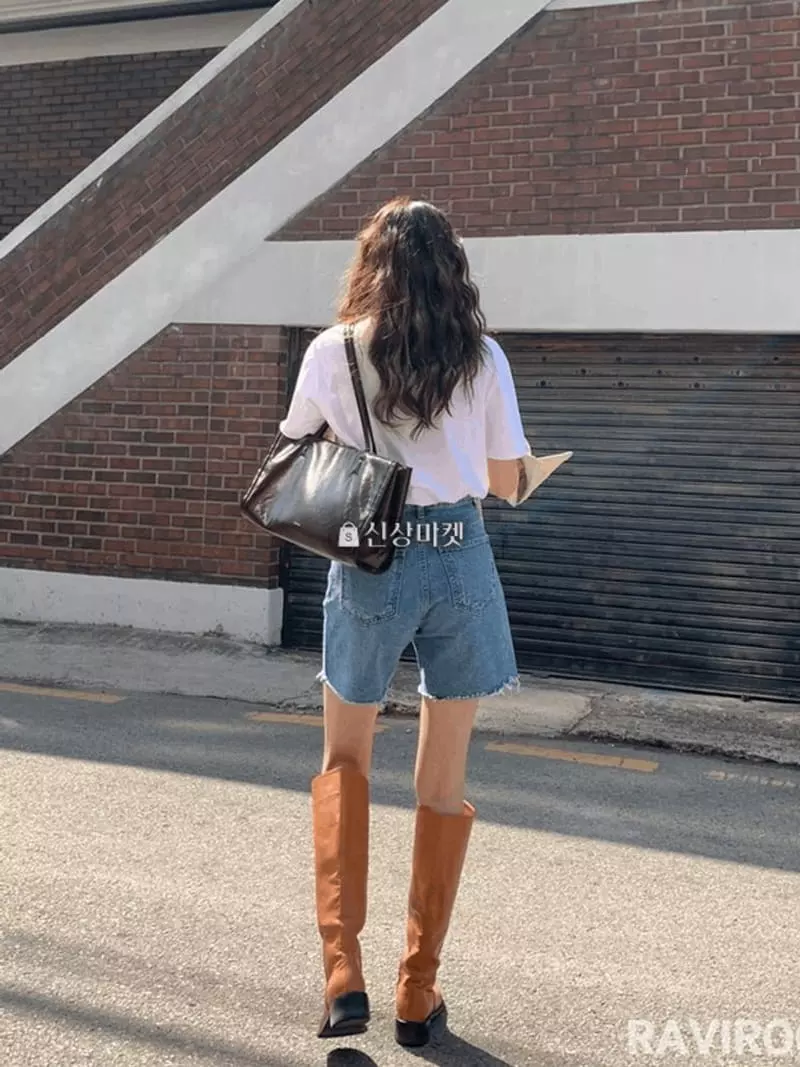 Lovemoment - Korean Women Fashion - #shopsmall - Sasun Denim Shorts - 2