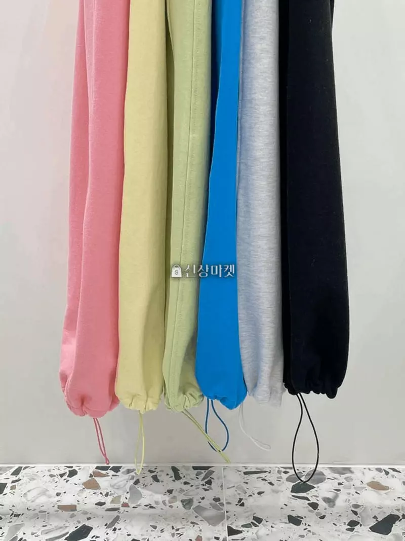 Lovemoment - Korean Women Fashion - #thelittlethings - Berry Jogger Pants - 3