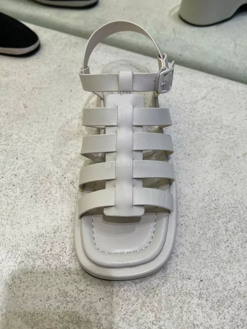 Lowkun - Korean Women Fashion - #momslook - Y0112 Sandals - 4