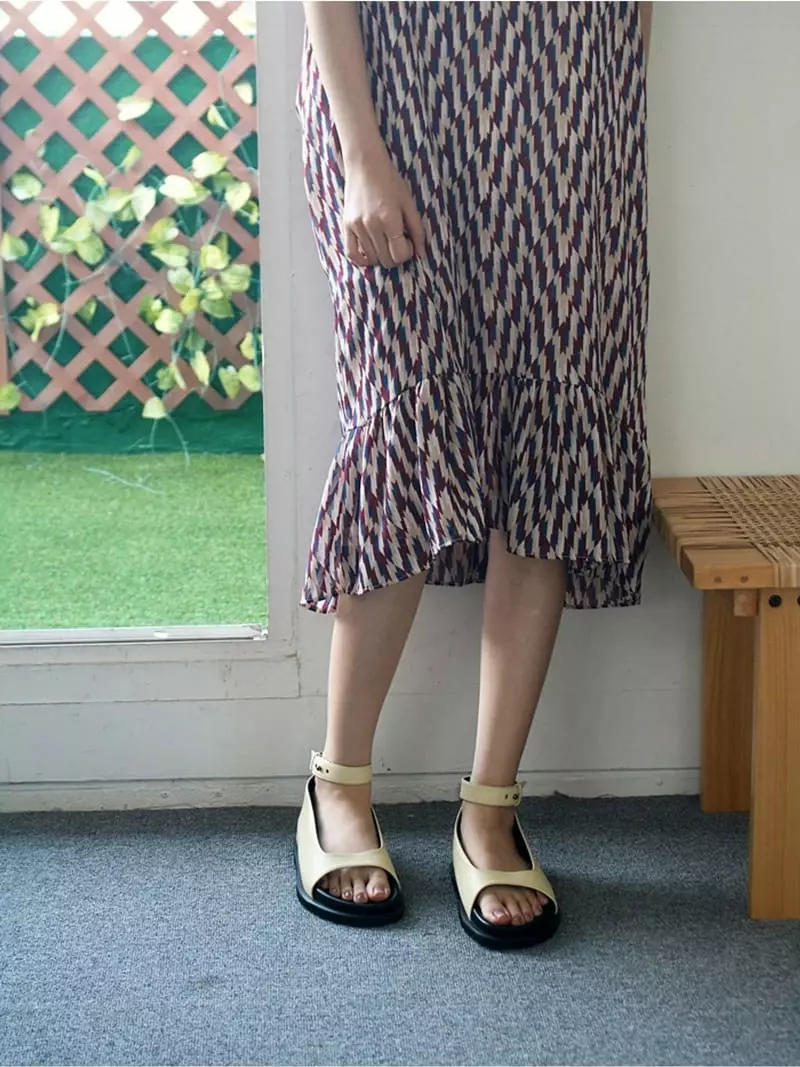 Lowkun - Korean Women Fashion - #momslook - Y 0110 Sandals