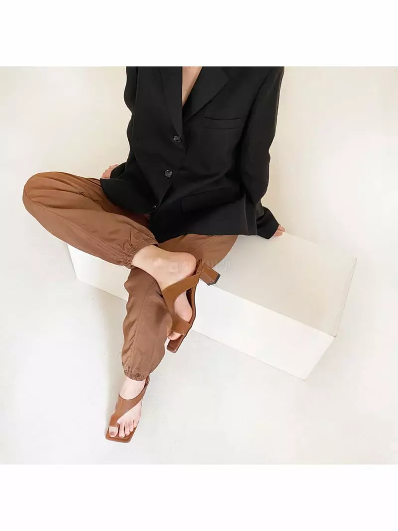 Lowkun - Korean Women Fashion - #momslook - Y0031 Flip-Flops