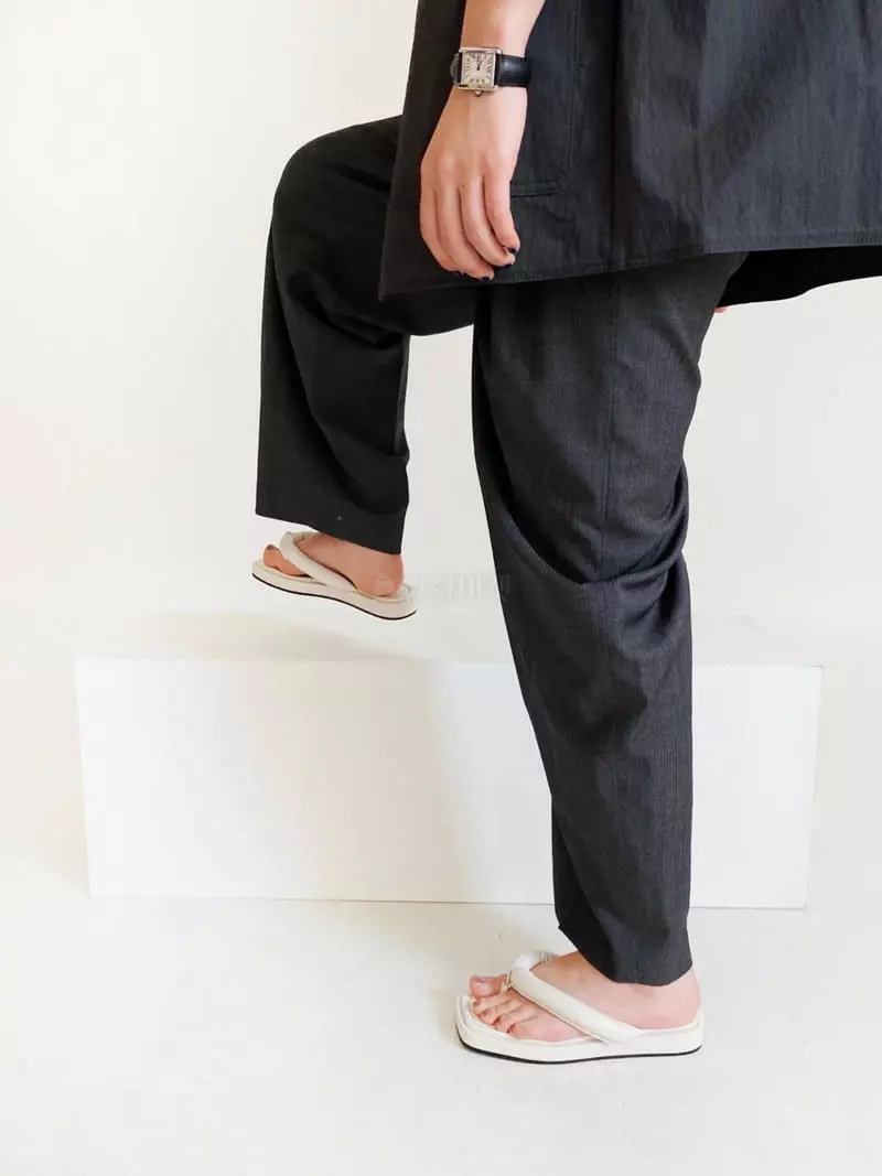 Lowkun - Korean Women Fashion - #momslook - Y0027 Flip-Flops - 2