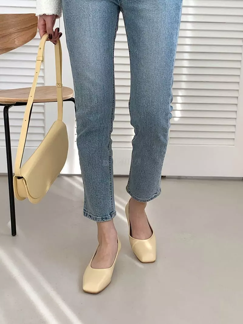 Lowkun - Korean Women Fashion - #restrostyle - Y0102 Low Pumps