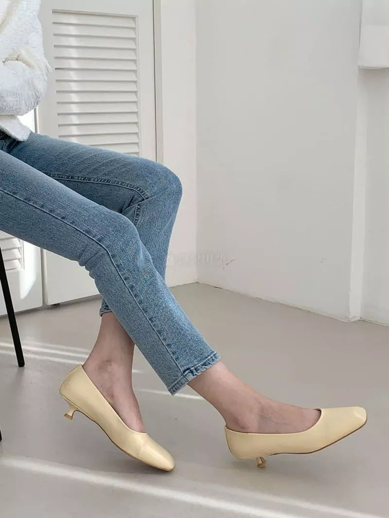 Lowkun - Korean Women Fashion - #romanticstyle - Y0102 Low Pumps - 2
