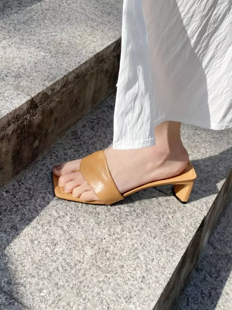 Lowkun - Korean Women Fashion - #womensfashion - Y0038 Flip-Flops Heel - 3