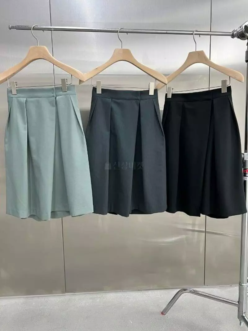 Maint - Korean Women Fashion - #womensfashion - Wrap Shorts - 4