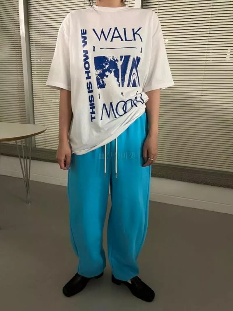 Maint - Korean Women Fashion - #pursuepretty - Walk Tee - 3
