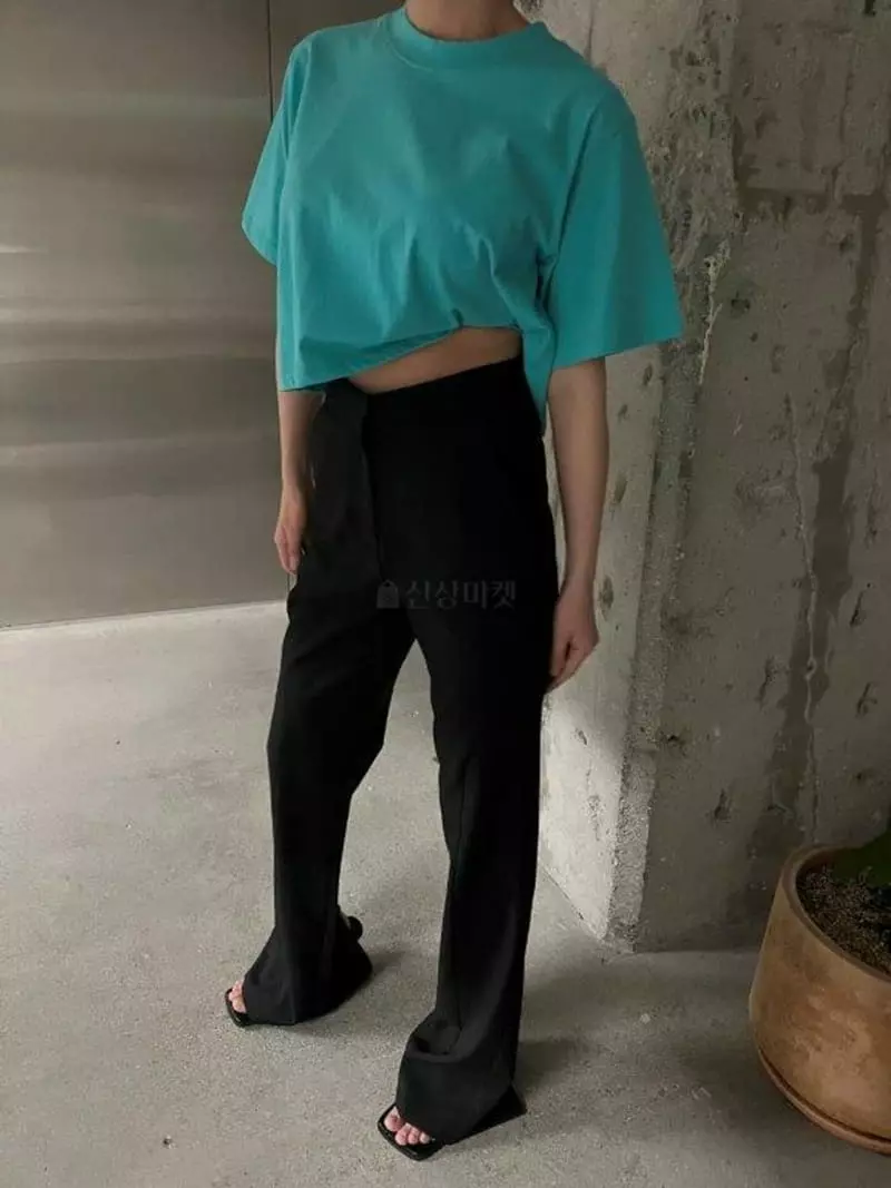 Maint - Korean Women Fashion - #womensfashion - Luna Crop Tee